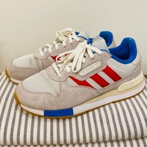 Classic/Retro Adidas Sneakers Unisex